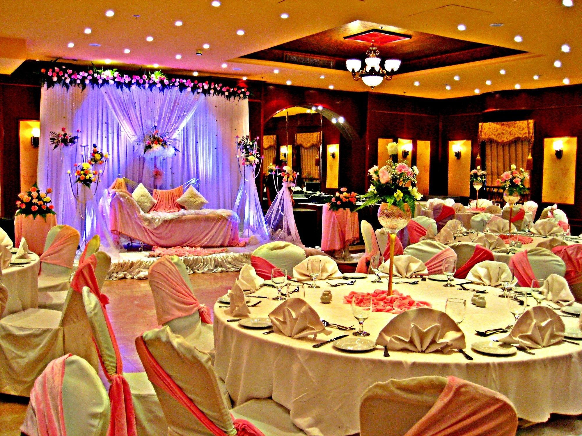 Royal Concorde Hotel & Suite