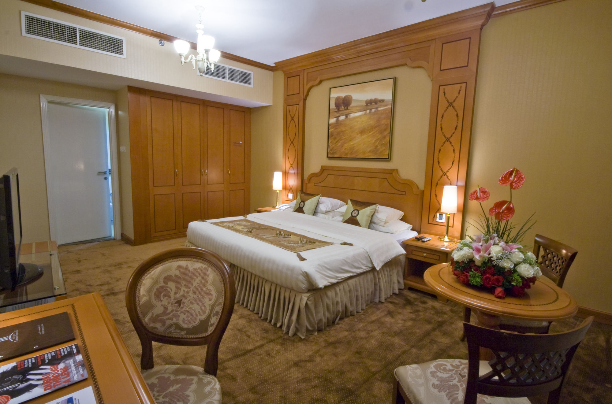 Royal Concorde Hotel & Suite