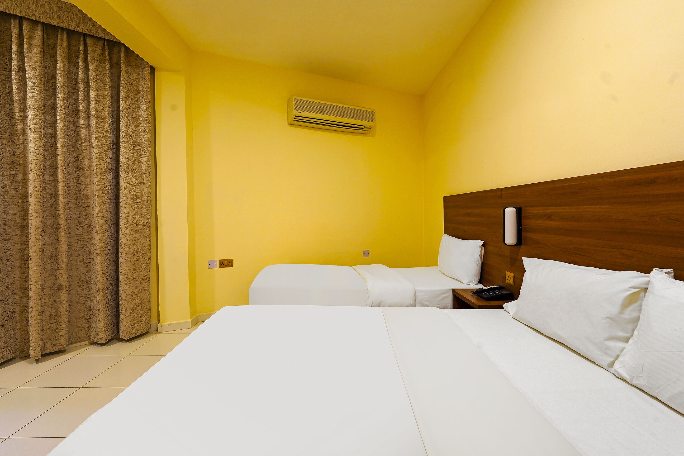 Emirates Hotel By OYO