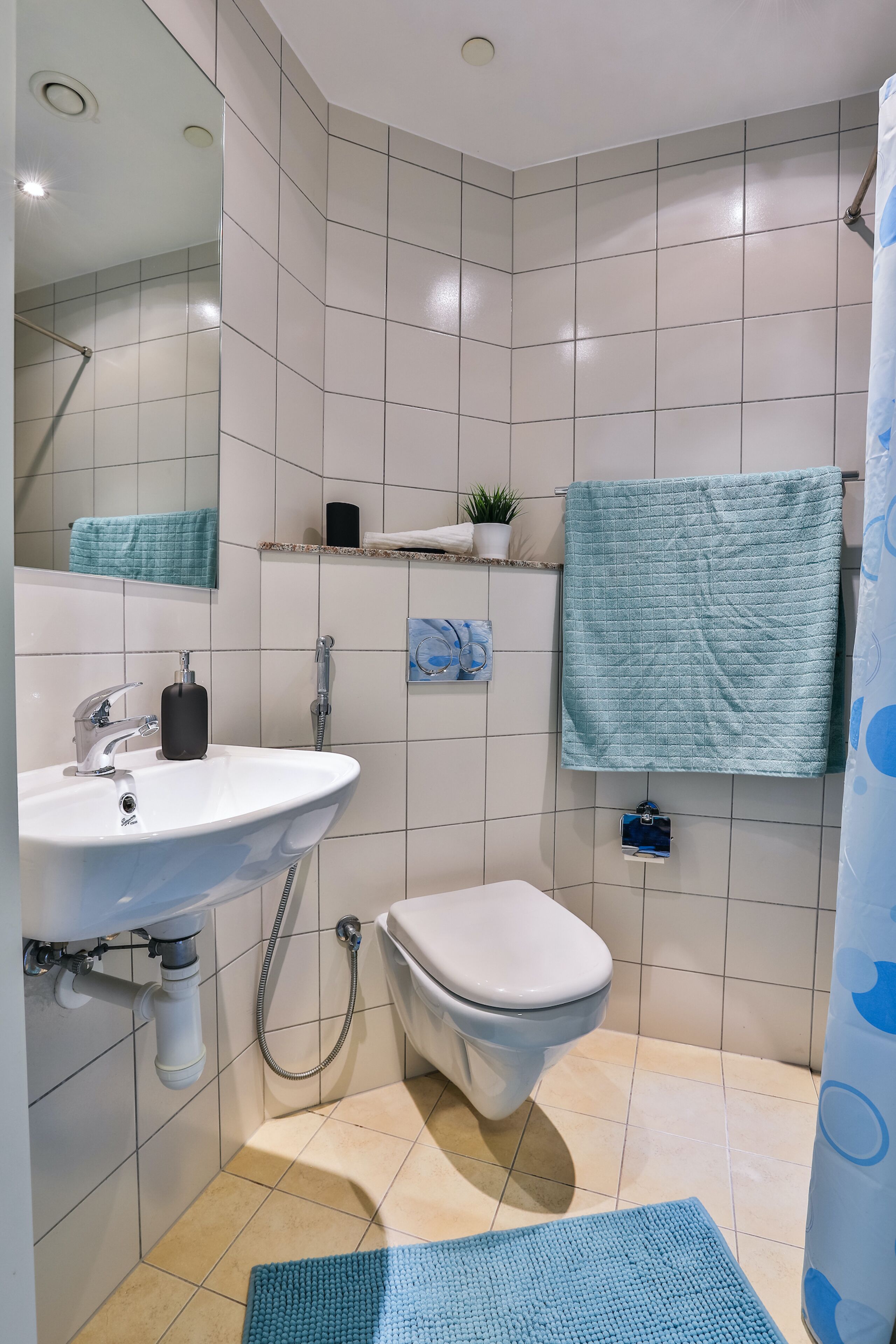 Ensuite Rooms and Studios-Dubai