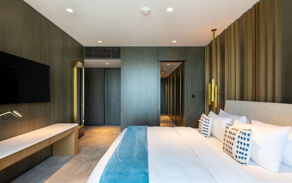 FIVE Palm Jumeirah Residences by Maison Privee