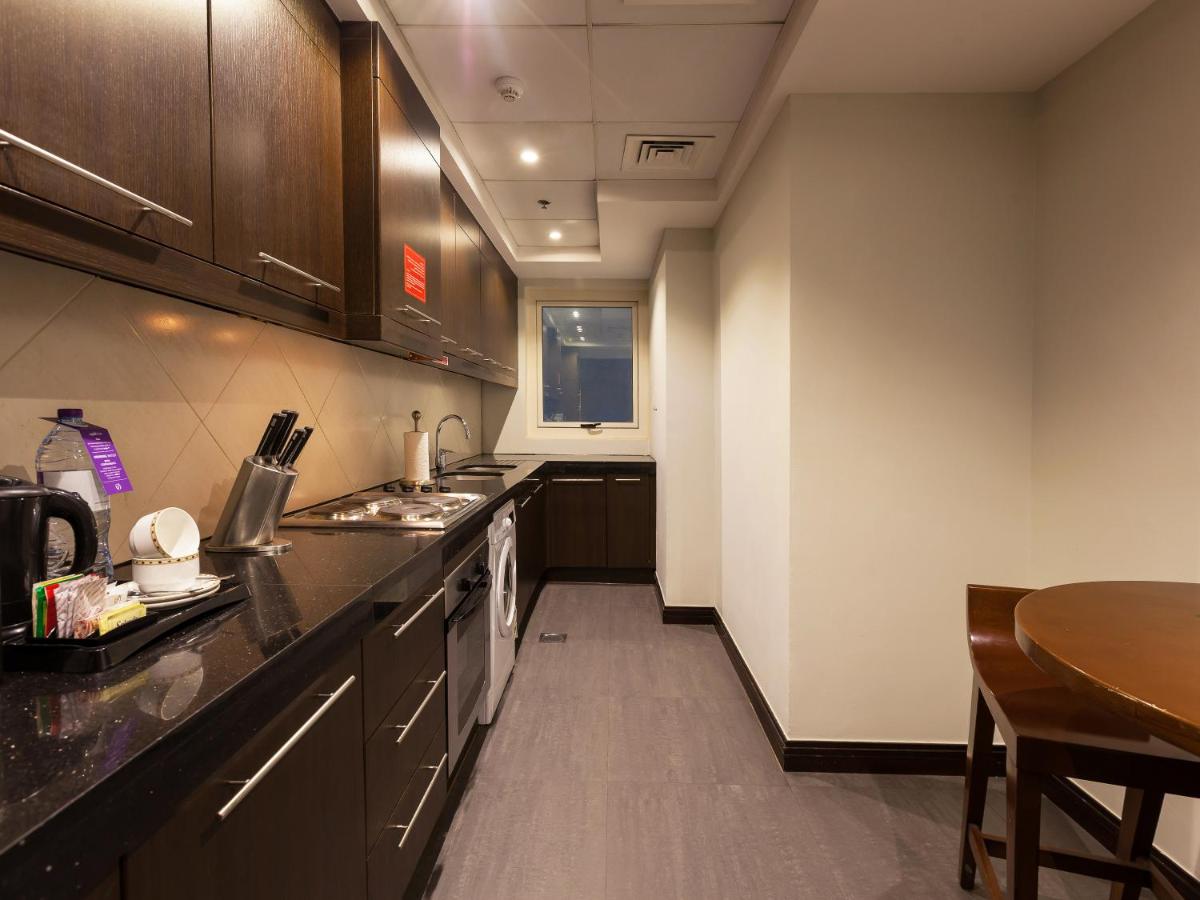 Flora Park Deluxe Hotel Apartments