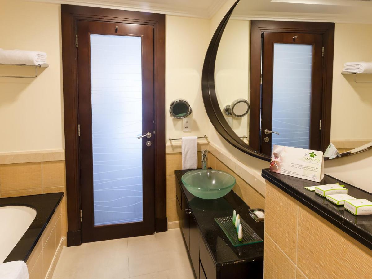 Flora Park Deluxe Hotel Apartments