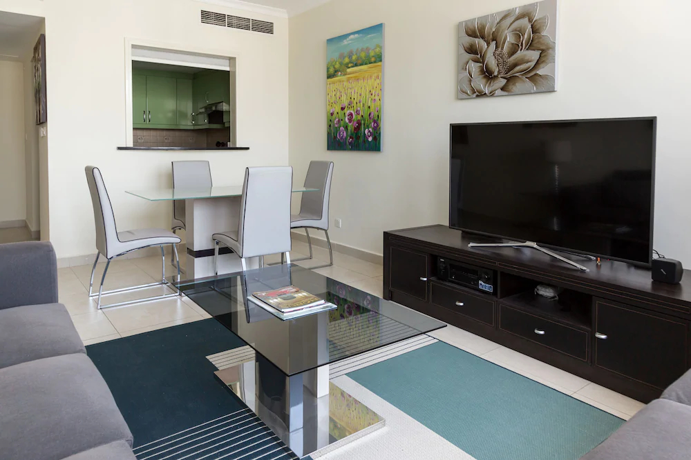 Global Lake View by HiGuests Vacation Homes