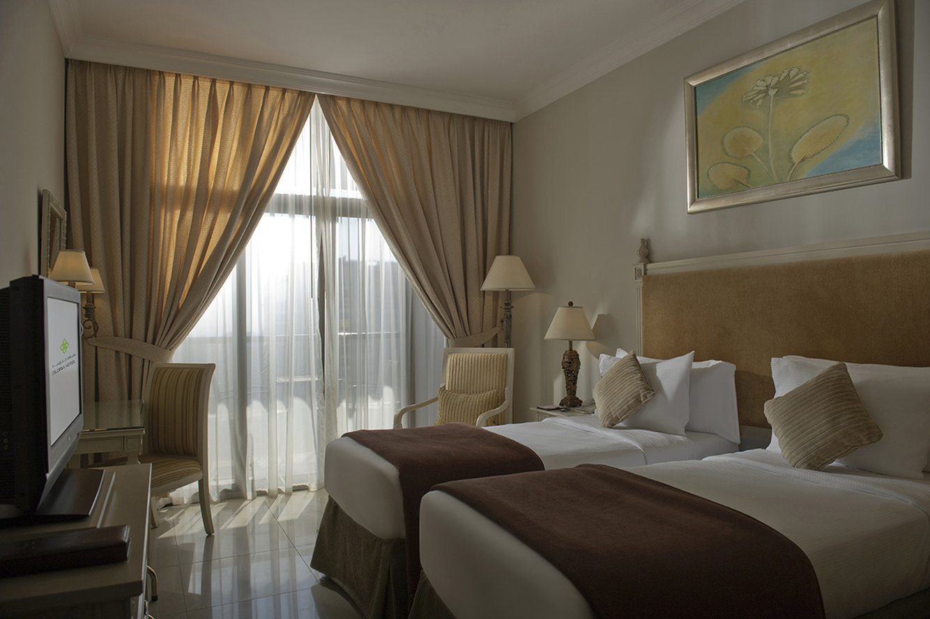 Two Seasons Hotel & Apartments