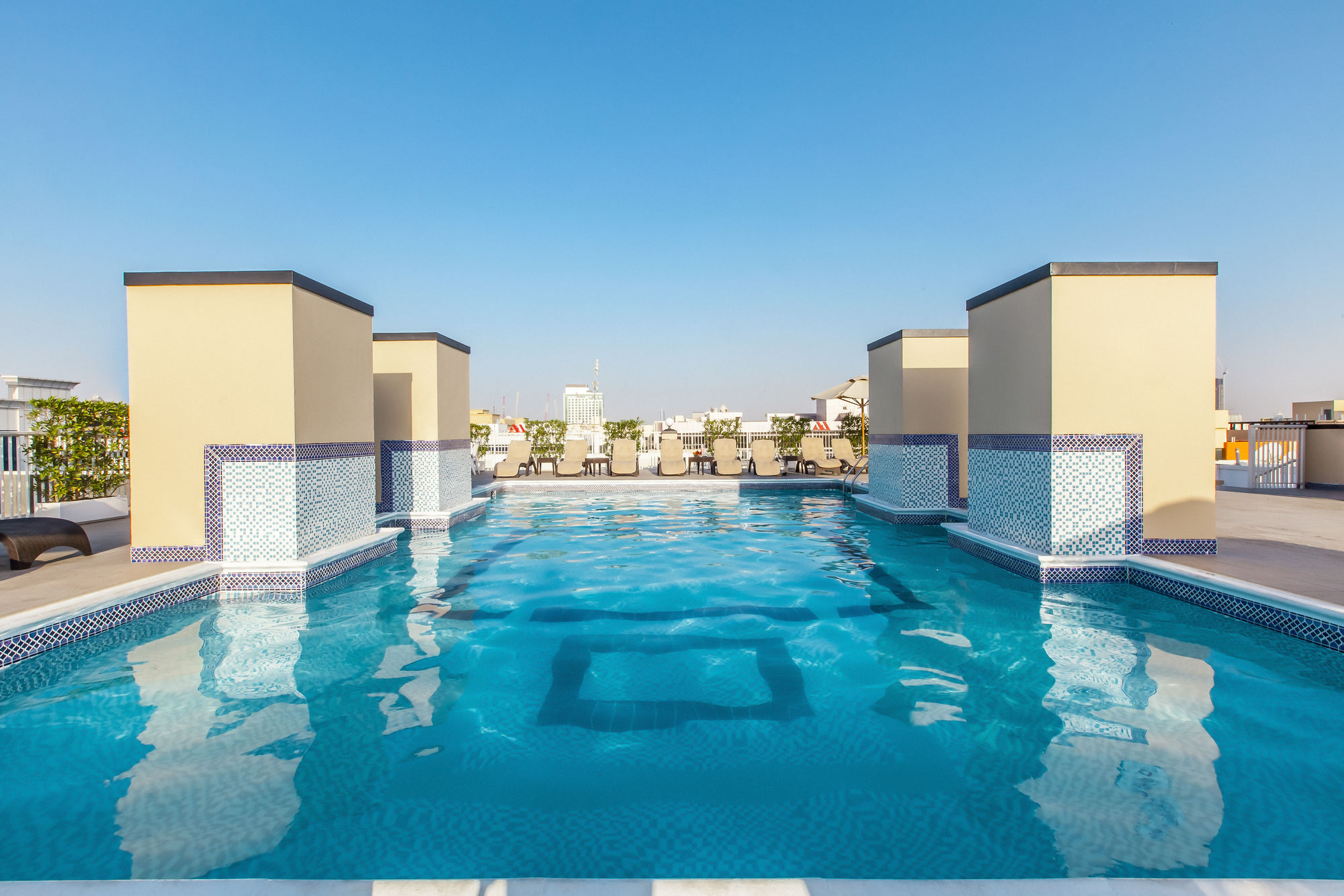 Golden Sands Hotel Apartments