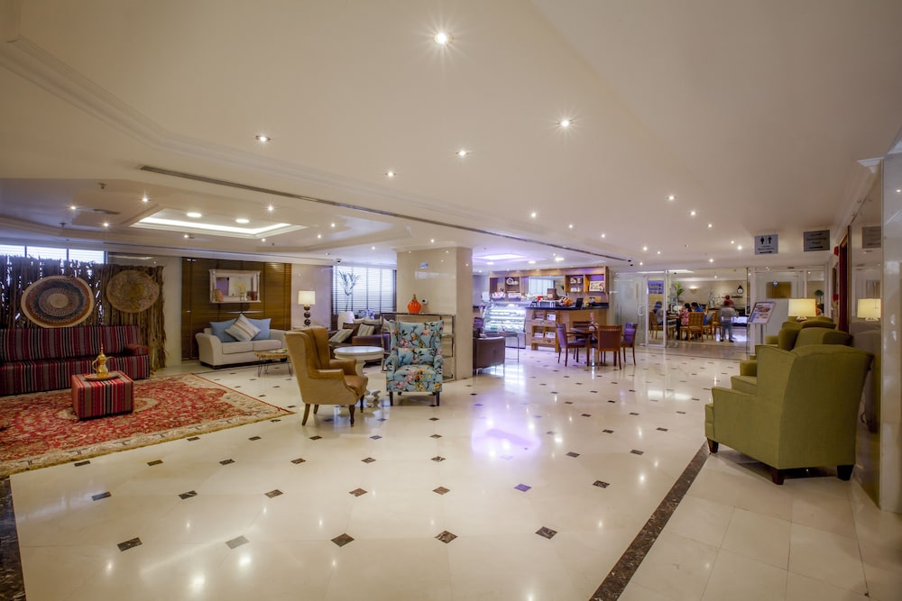 Golden Sands Hotel Apartments