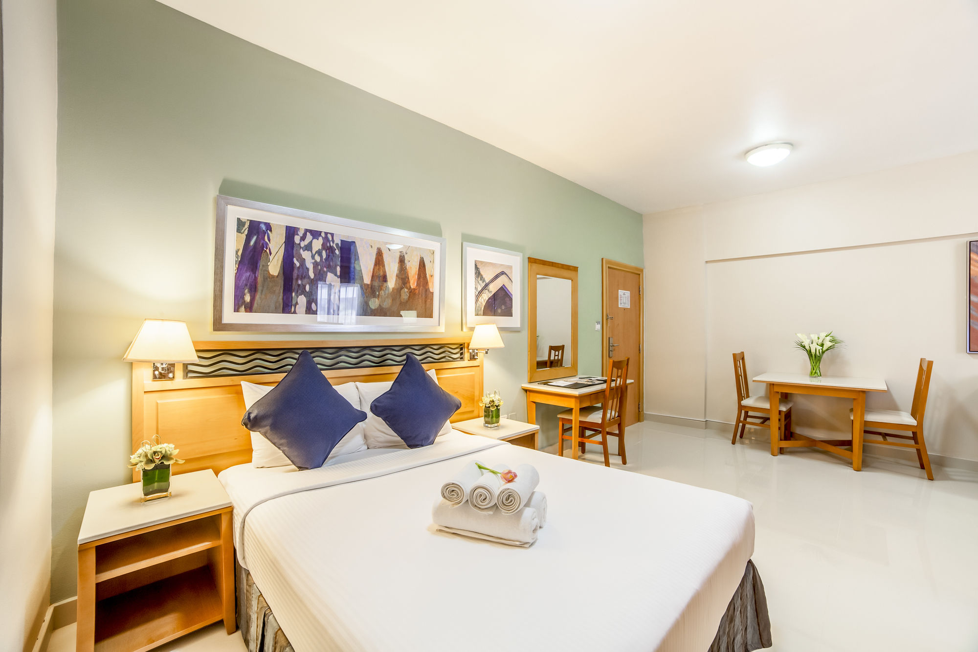 Golden Sands Hotel Apartments