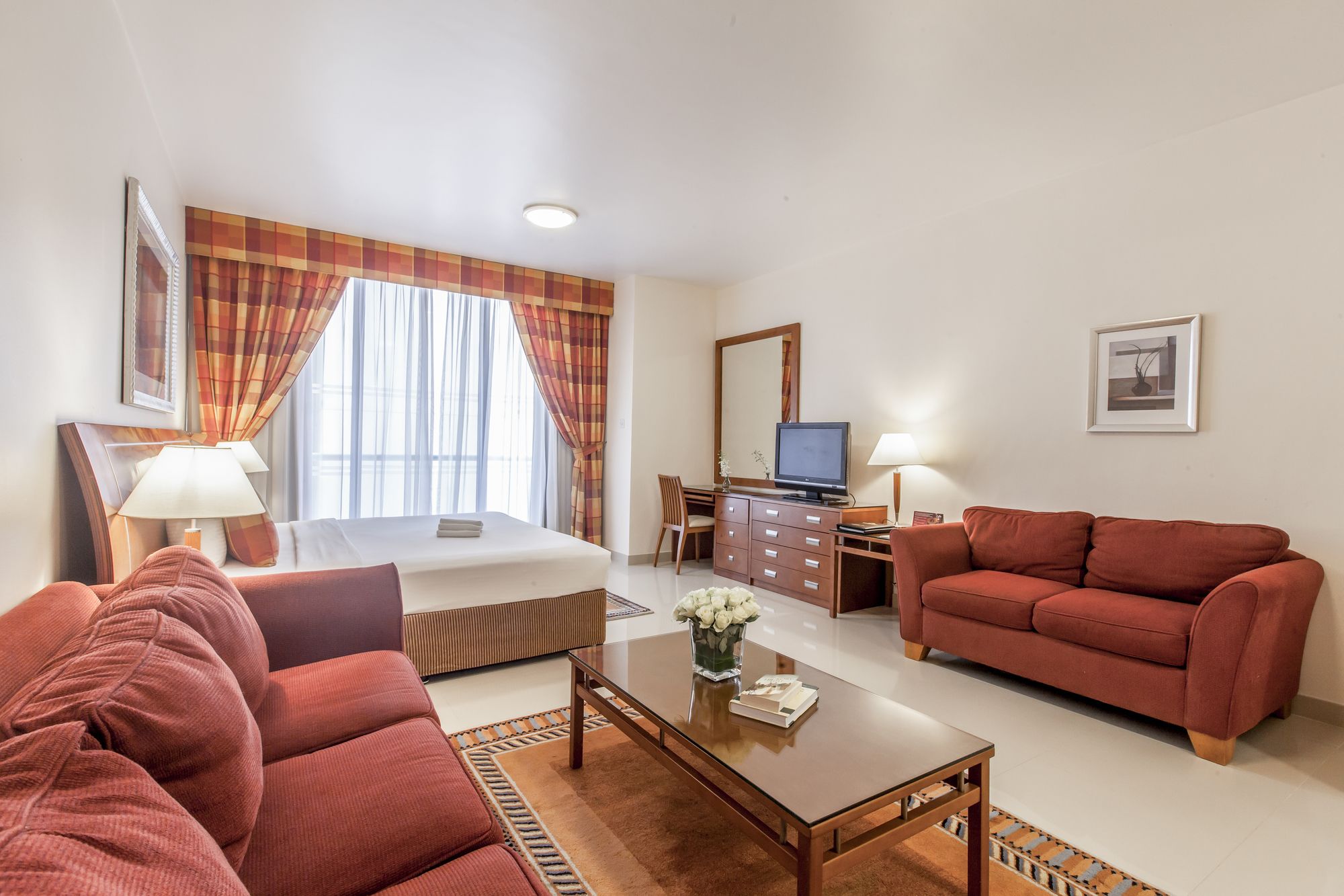 Golden Sands Hotel Apartments