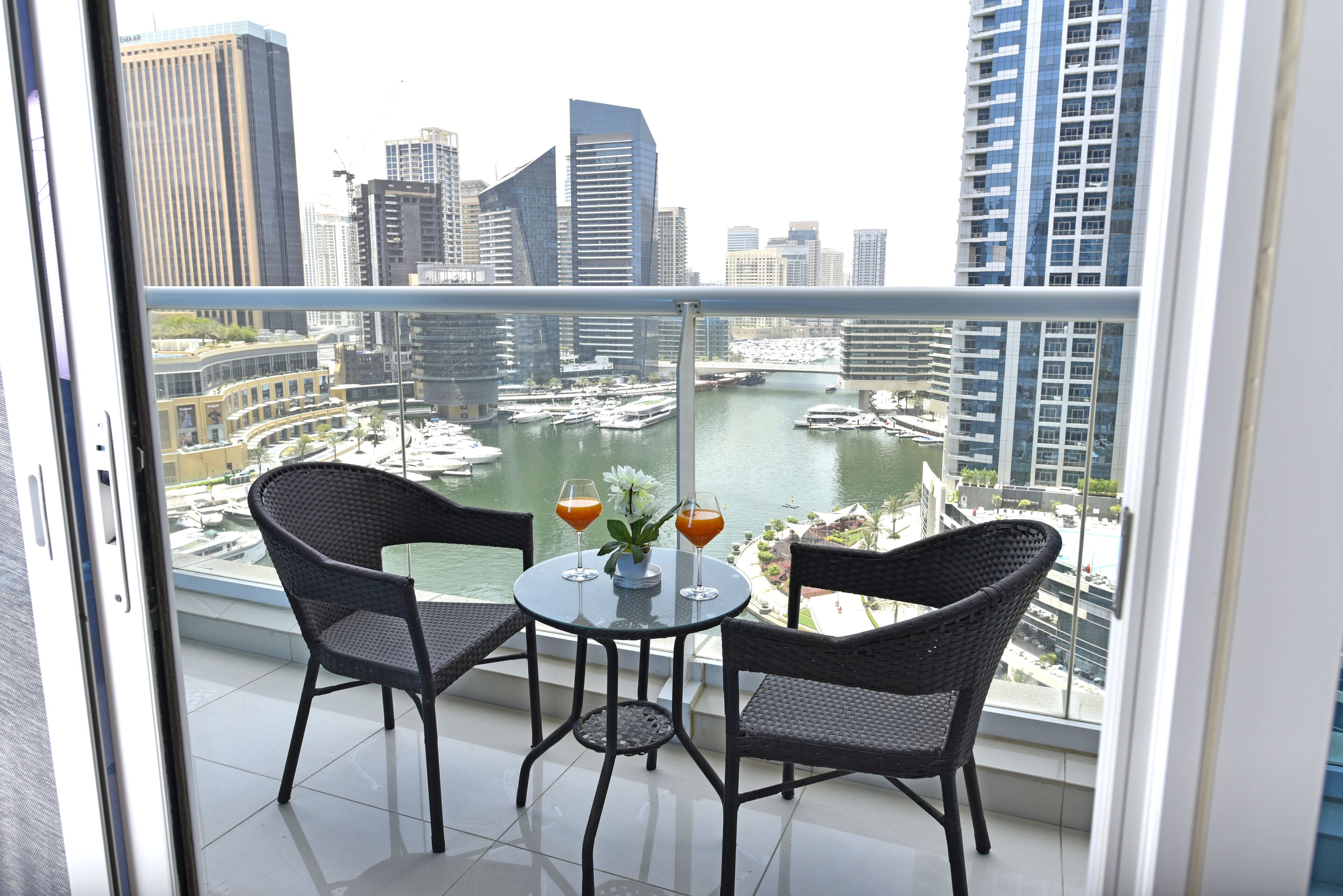 Golden Stay Vacation Continental Tower