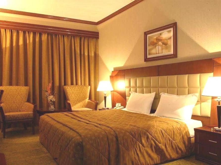 Grand Central Hotel