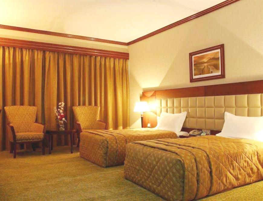 Grand Central Hotel