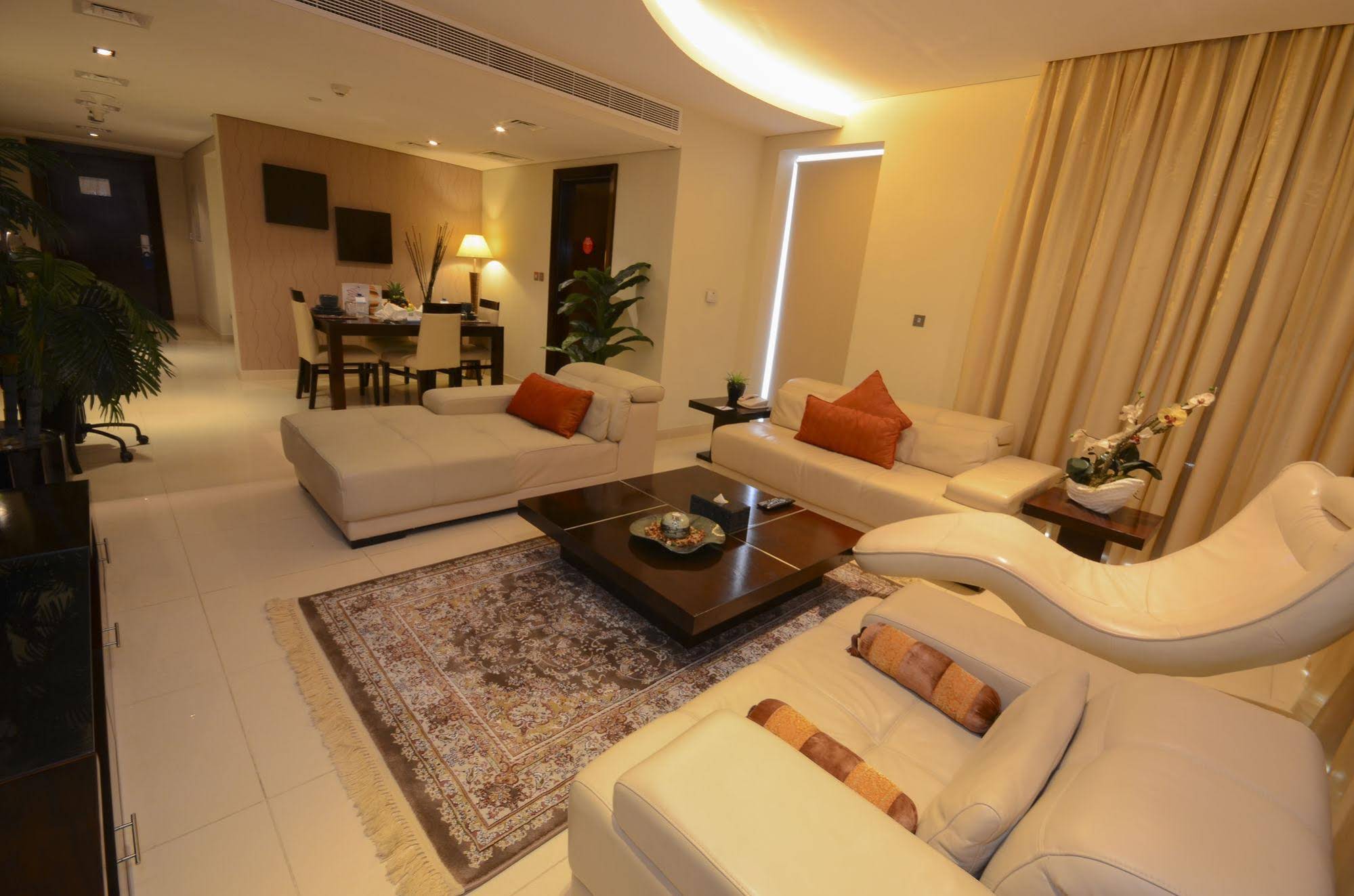 Al Salam Grand Hotel Apartments