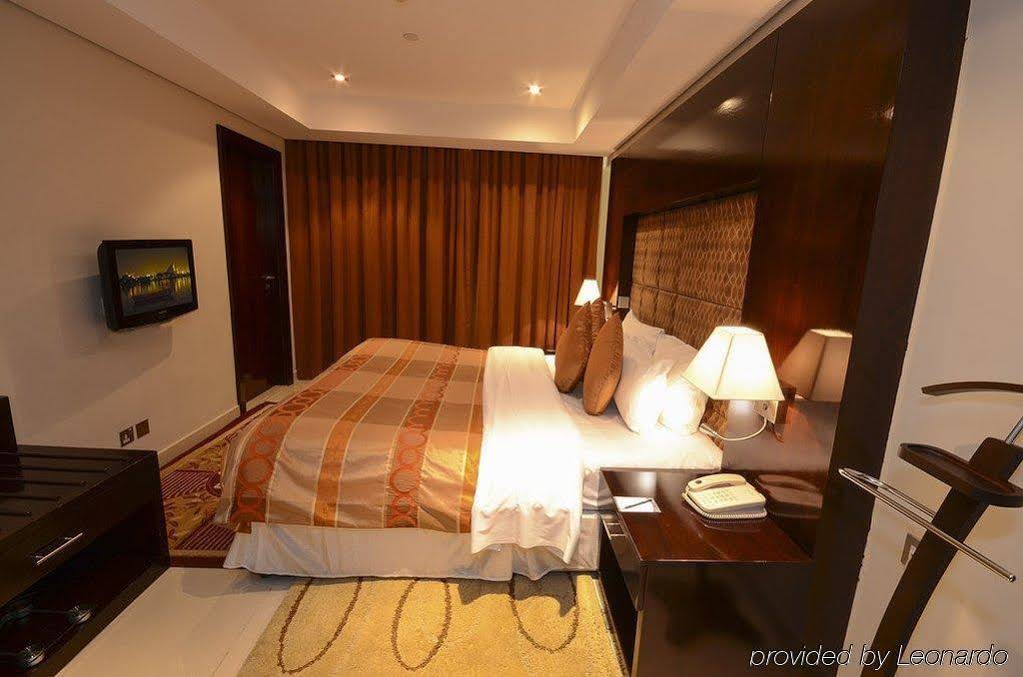 Al Salam Grand Hotel Apartments