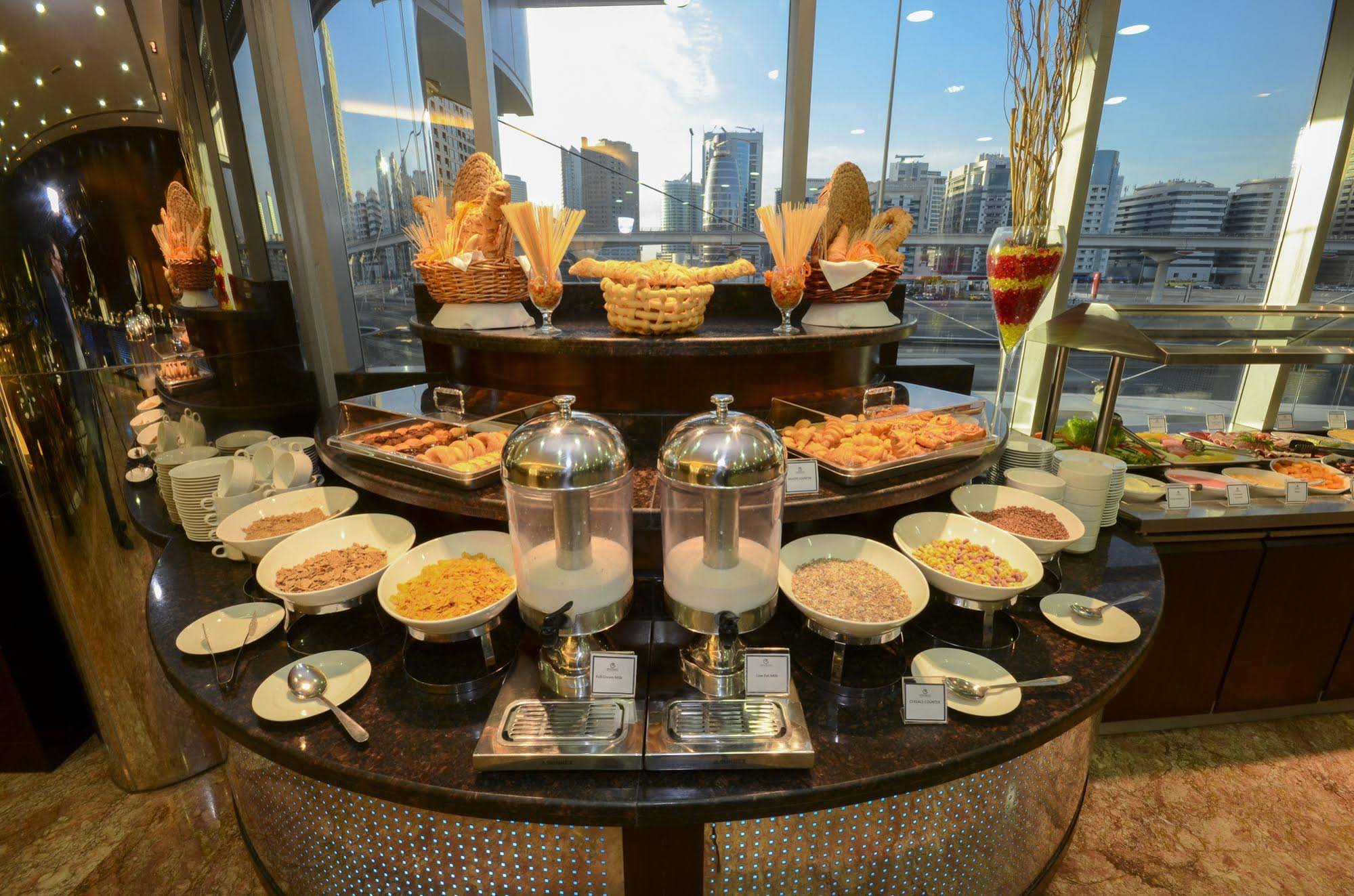 Al Salam Grand Hotel Apartments