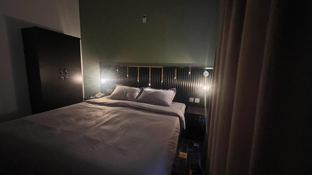 Guest Inn Hotel Llc