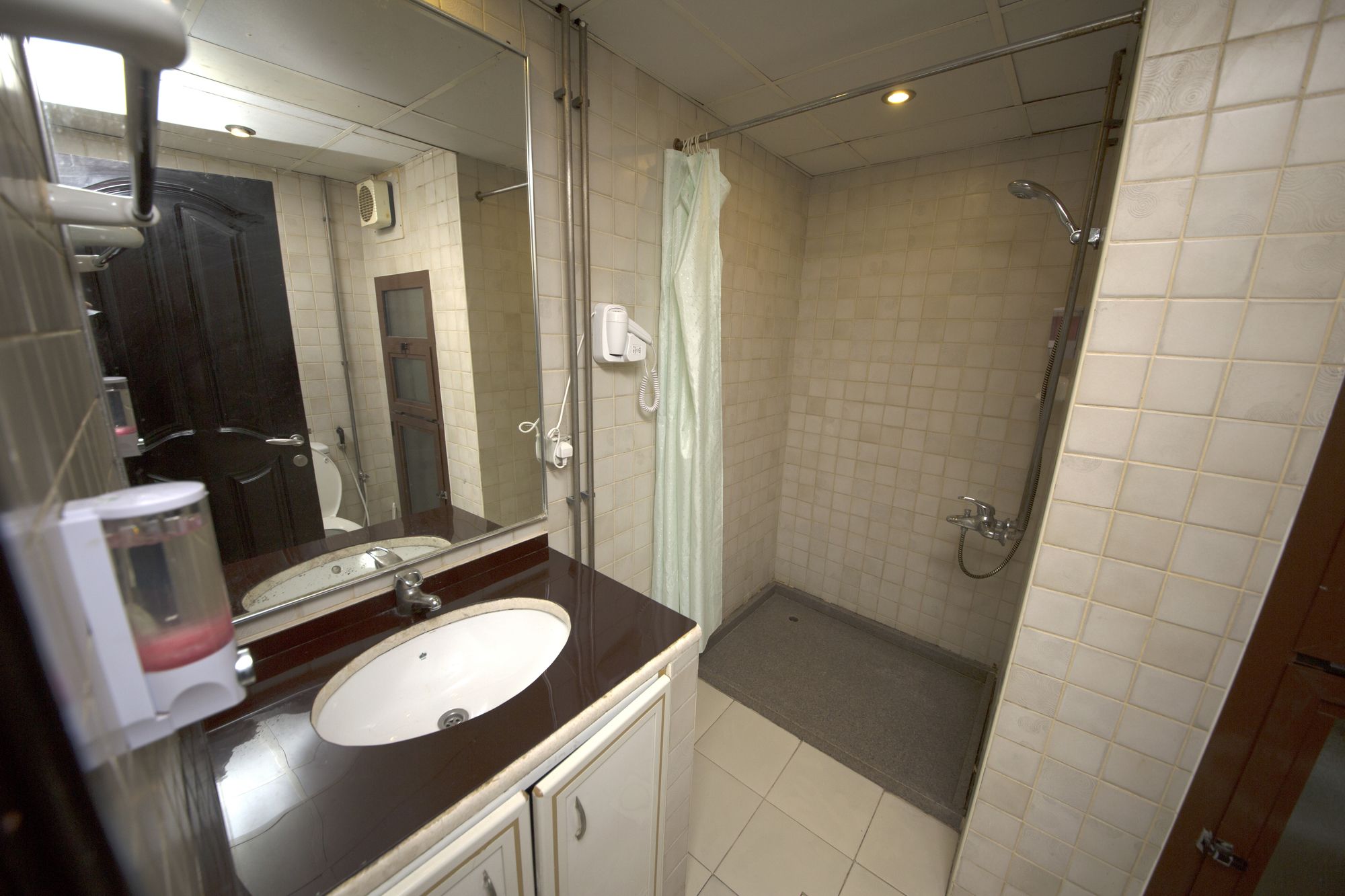 Hafez Hotel Apartments
