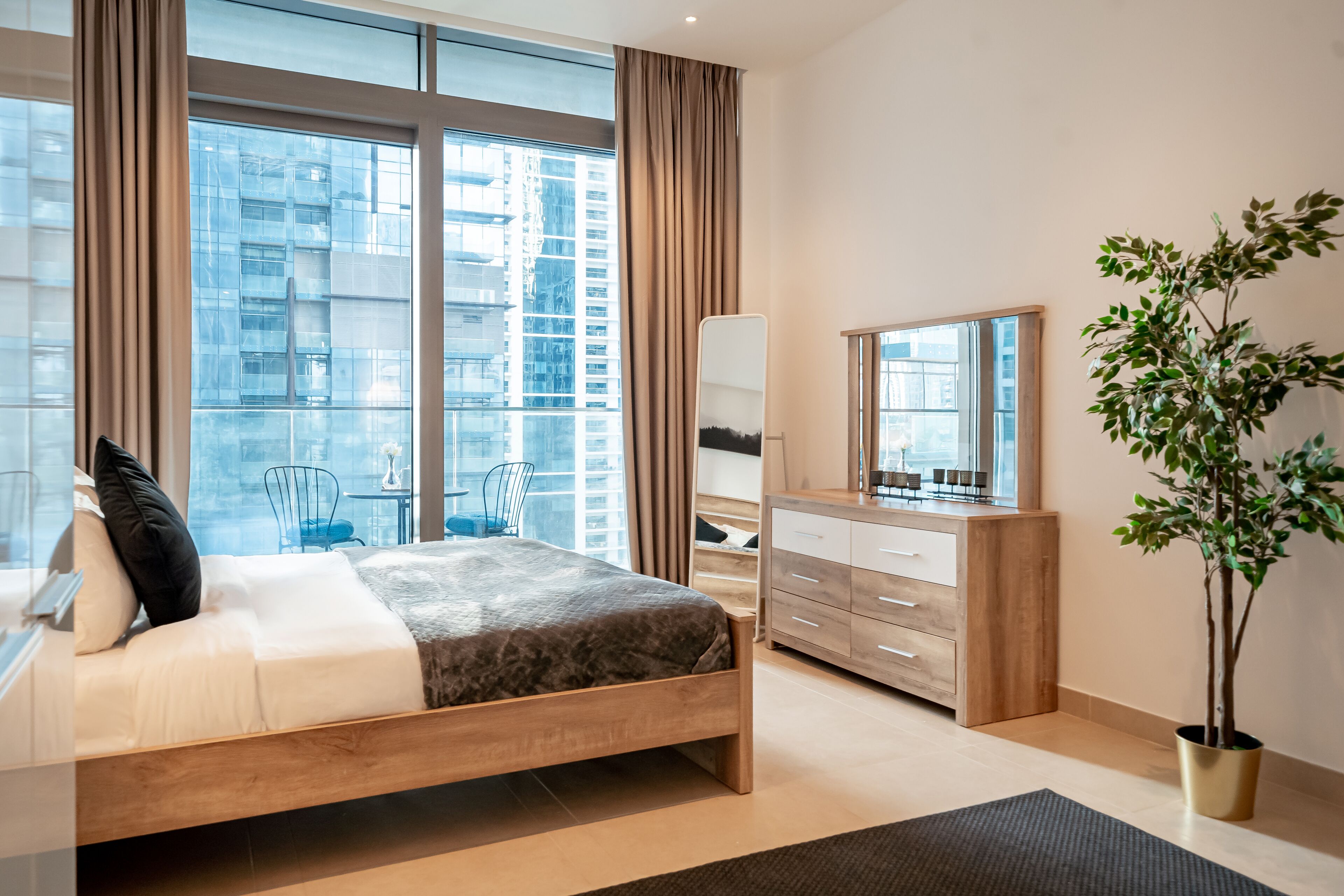 HiGuests - Marina Gate Jumeirah Living