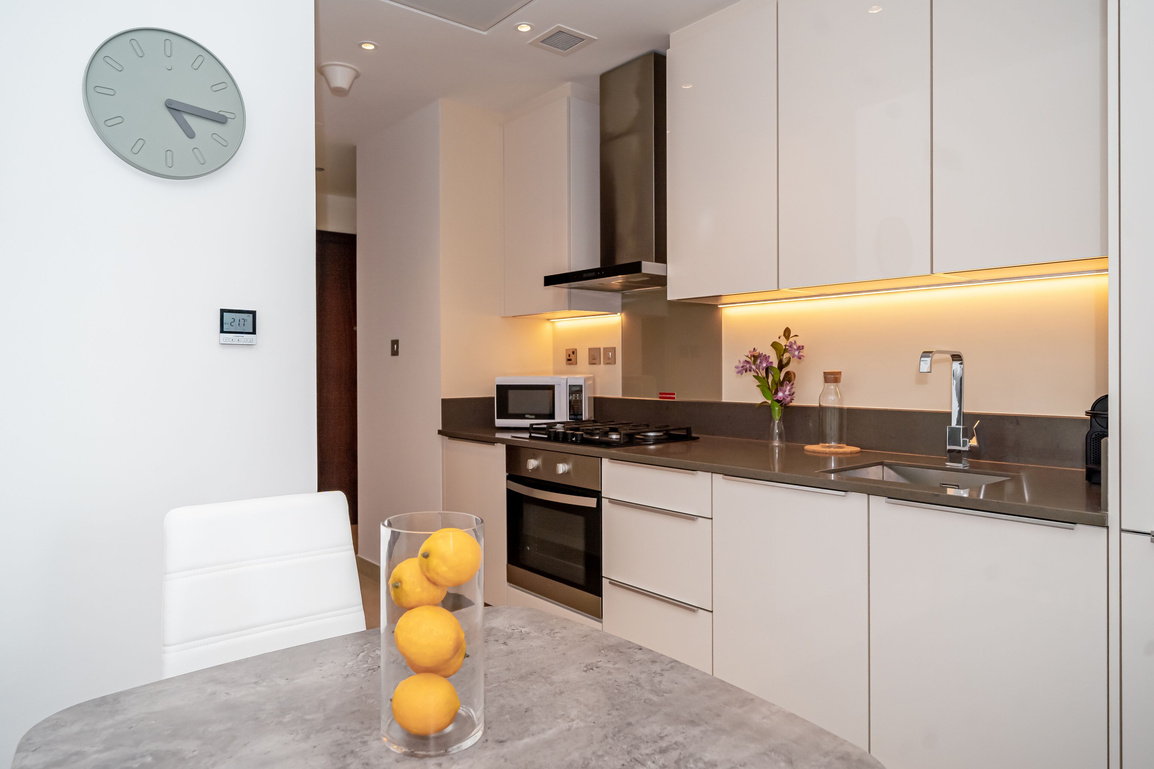HiGuests - Marina Gate Jumeirah Living