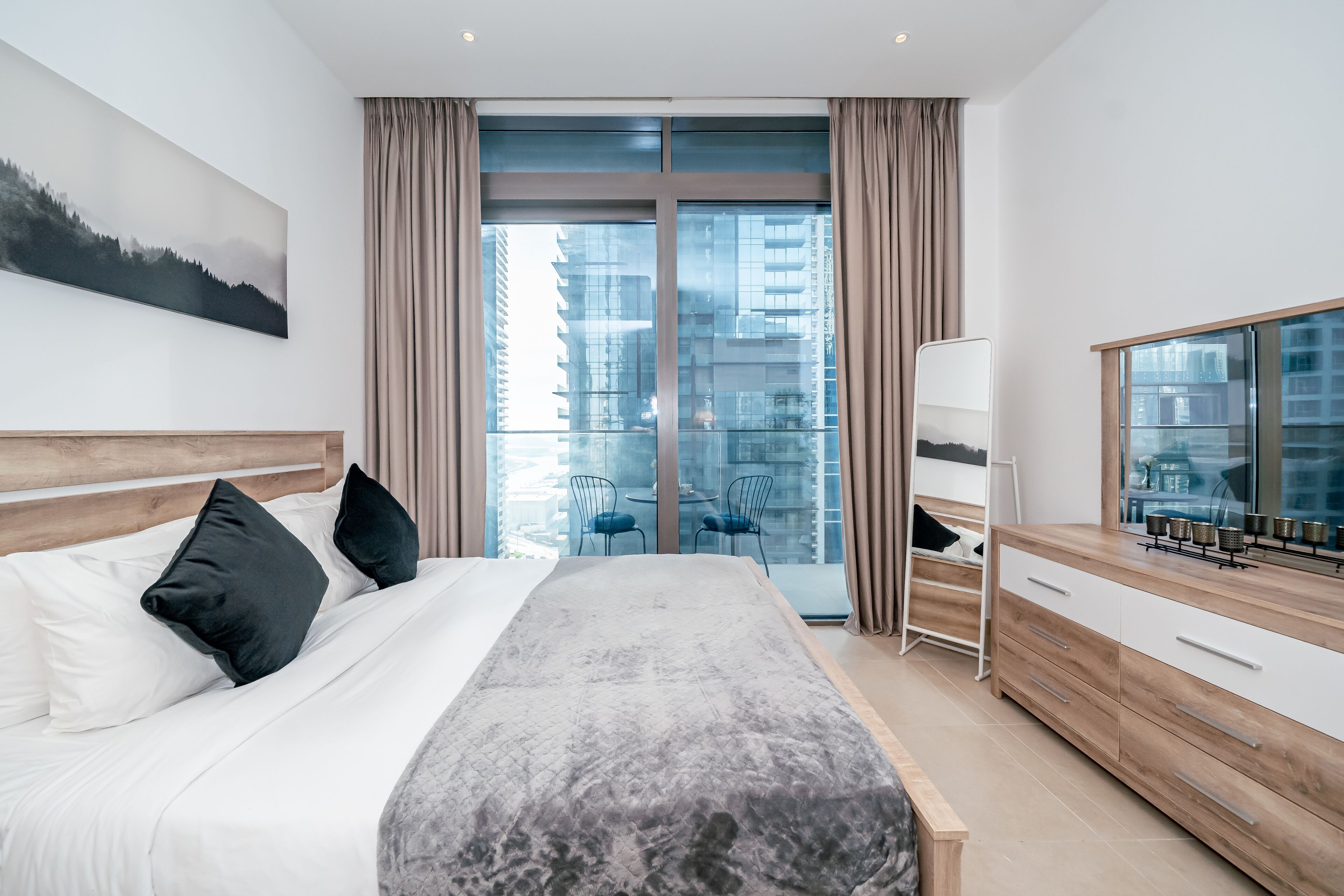 HiGuests - Marina Gate Jumeirah Living