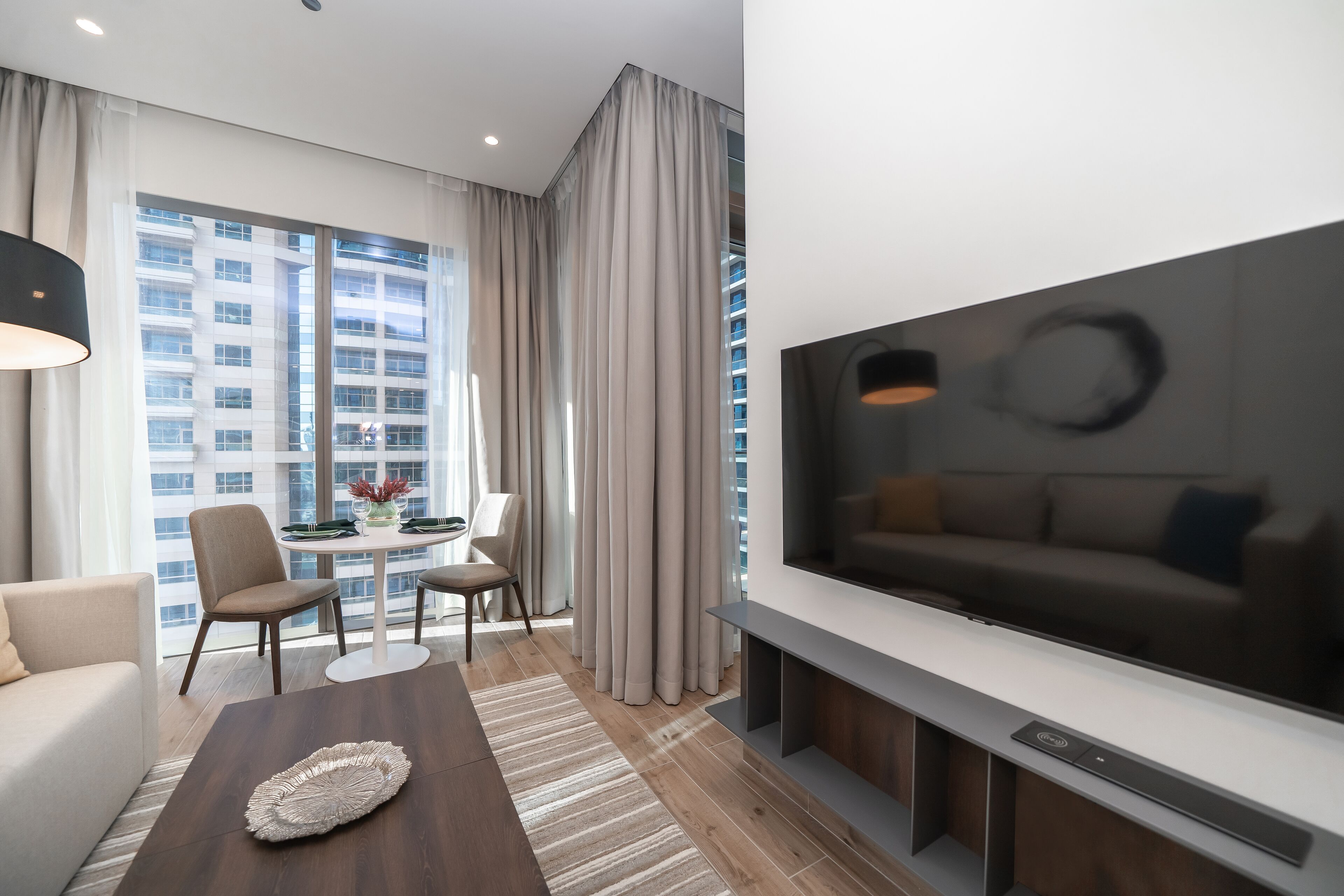 HiGuests - Marina Gate Jumeirah Living