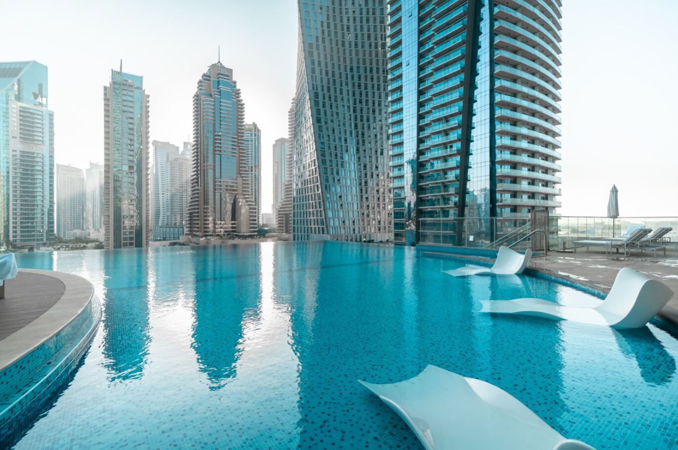 HiGuests - Marina Gate Jumeirah Living