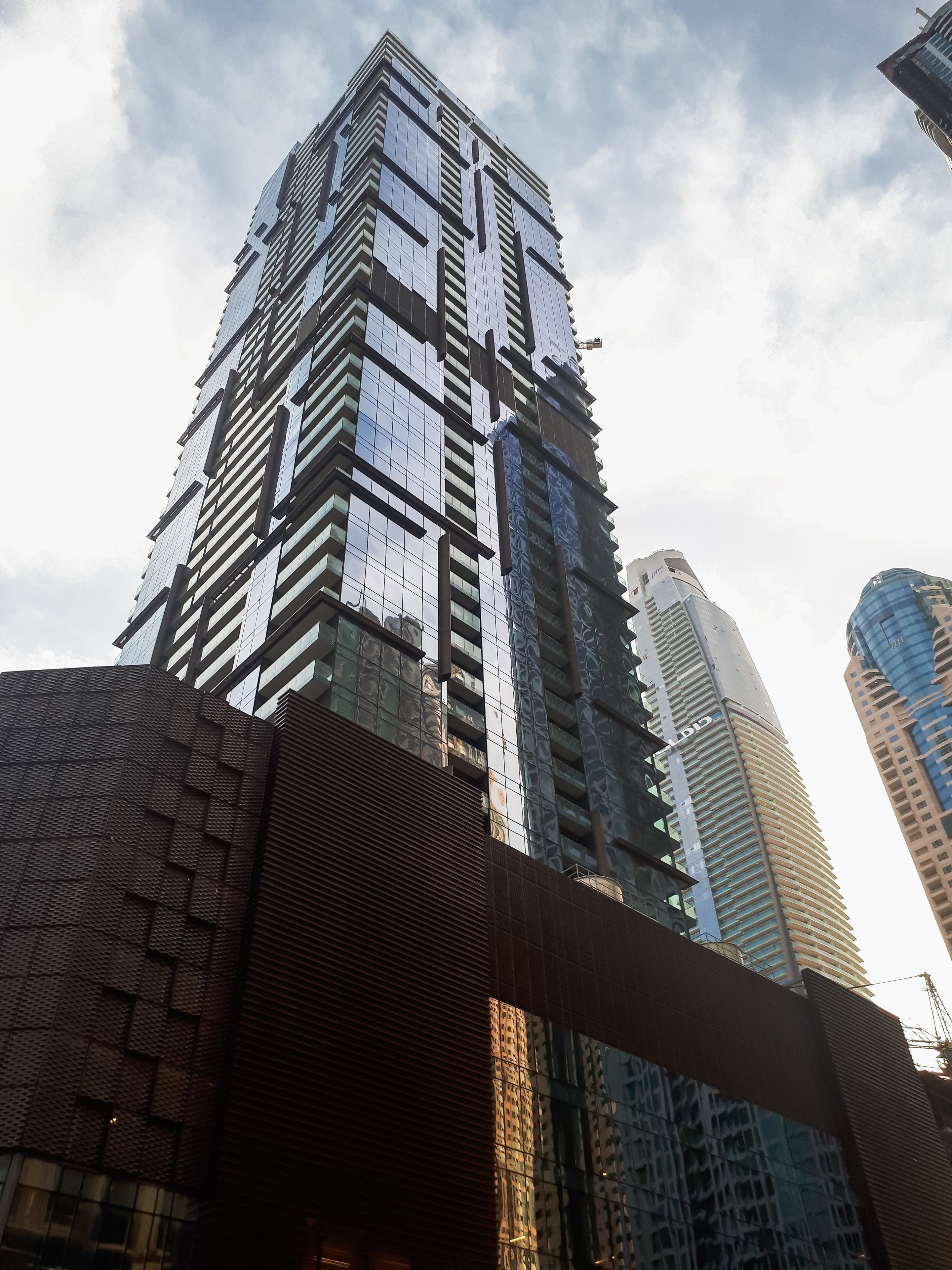 HiGuests - Marina Gate Jumeirah Living