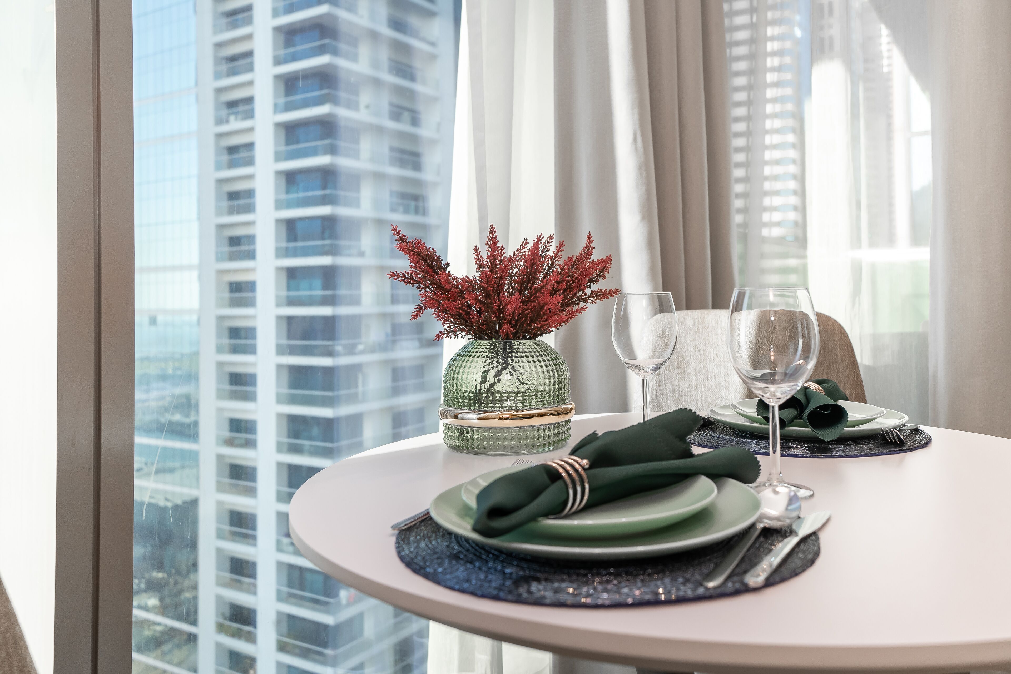 HiGuests - Marina Gate Jumeirah Living