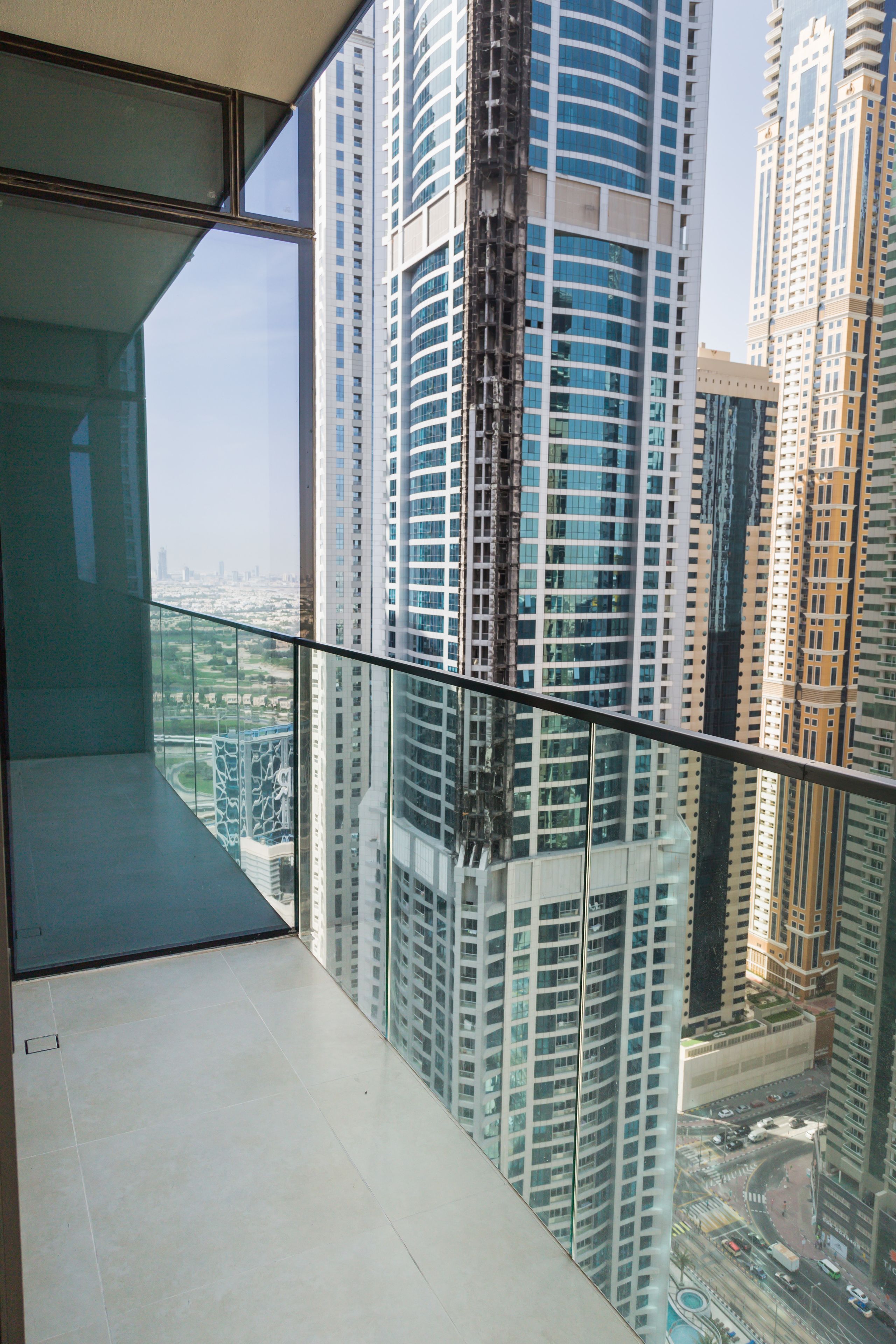 HiGuests - Marina Gate Jumeirah Living