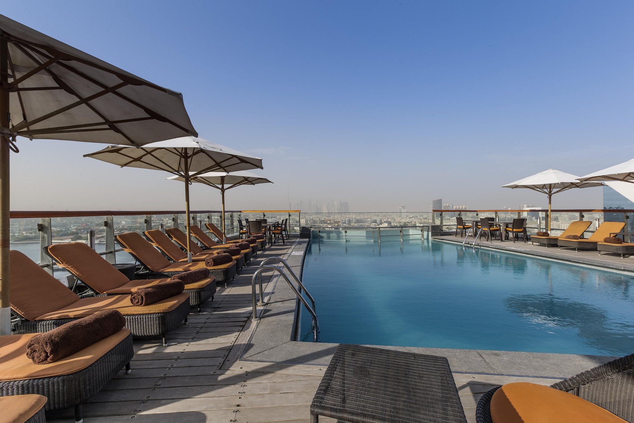 Golden Sands Hotel Creek