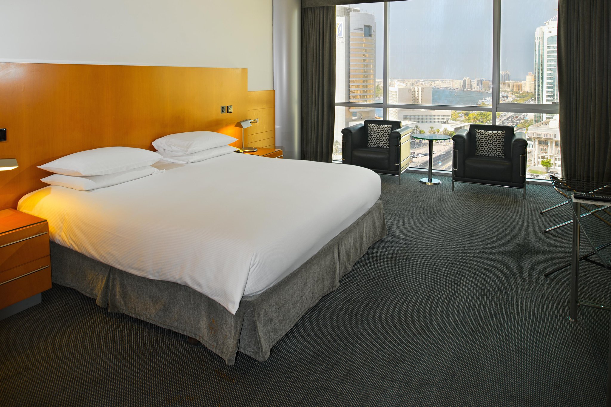 Golden Sands Hotel Creek