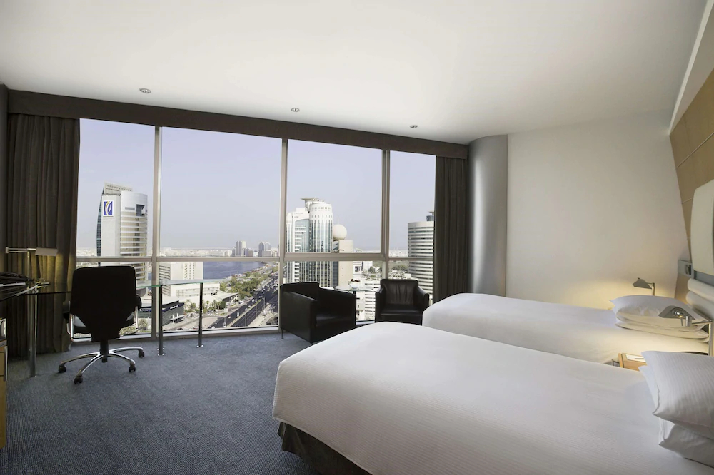 Golden Sands Hotel Creek