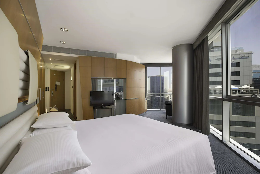 Golden Sands Hotel Creek