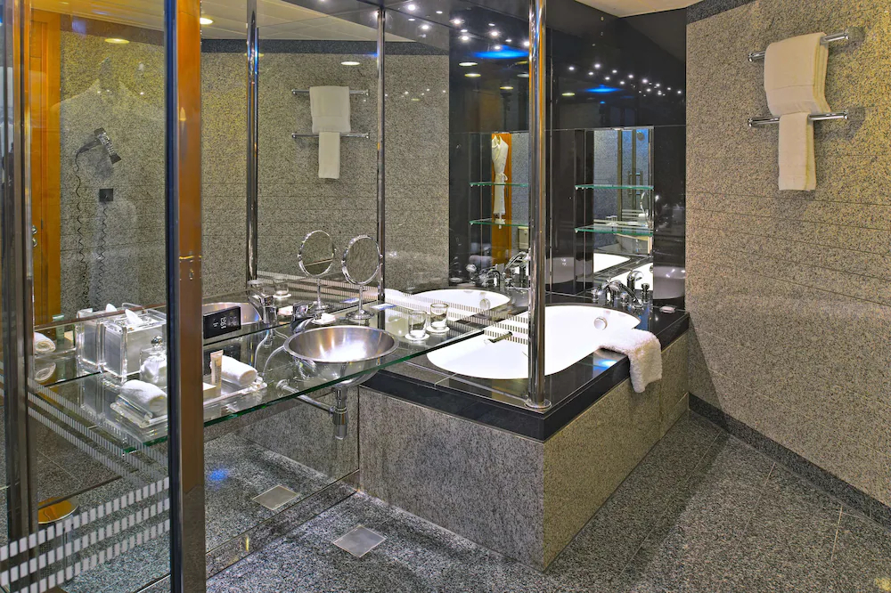 Golden Sands Hotel Creek
