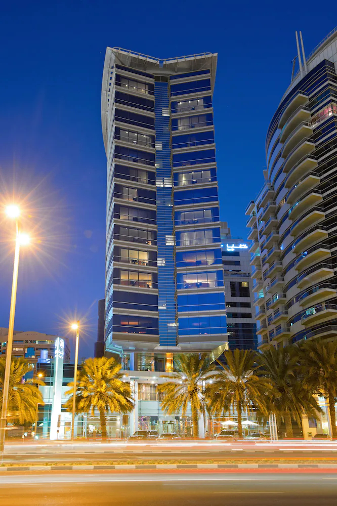 Golden Sands Hotel Creek