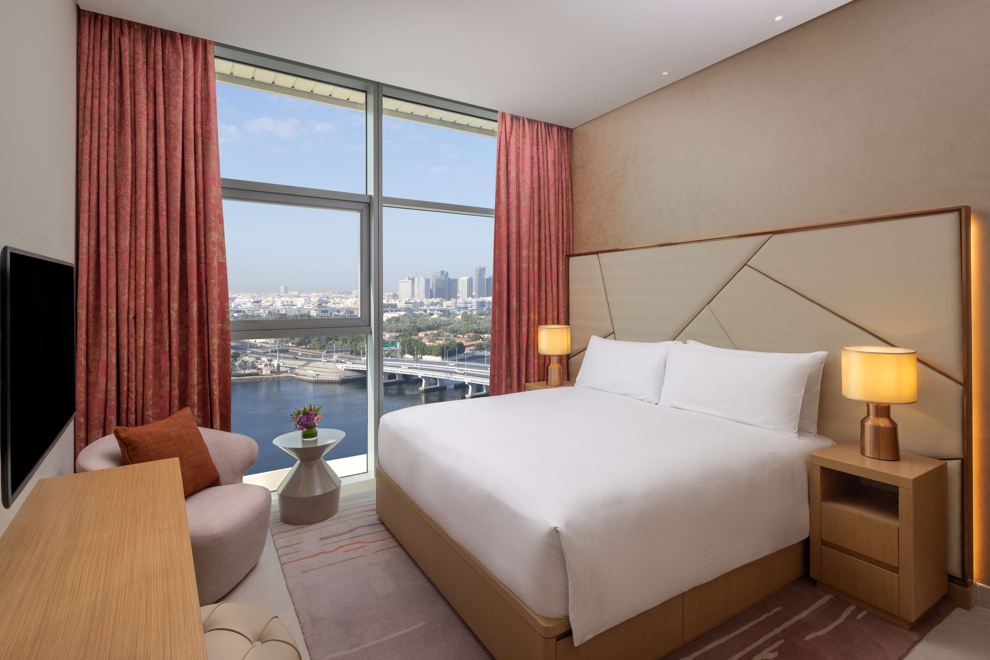 Hilton Dubai Creek Residences