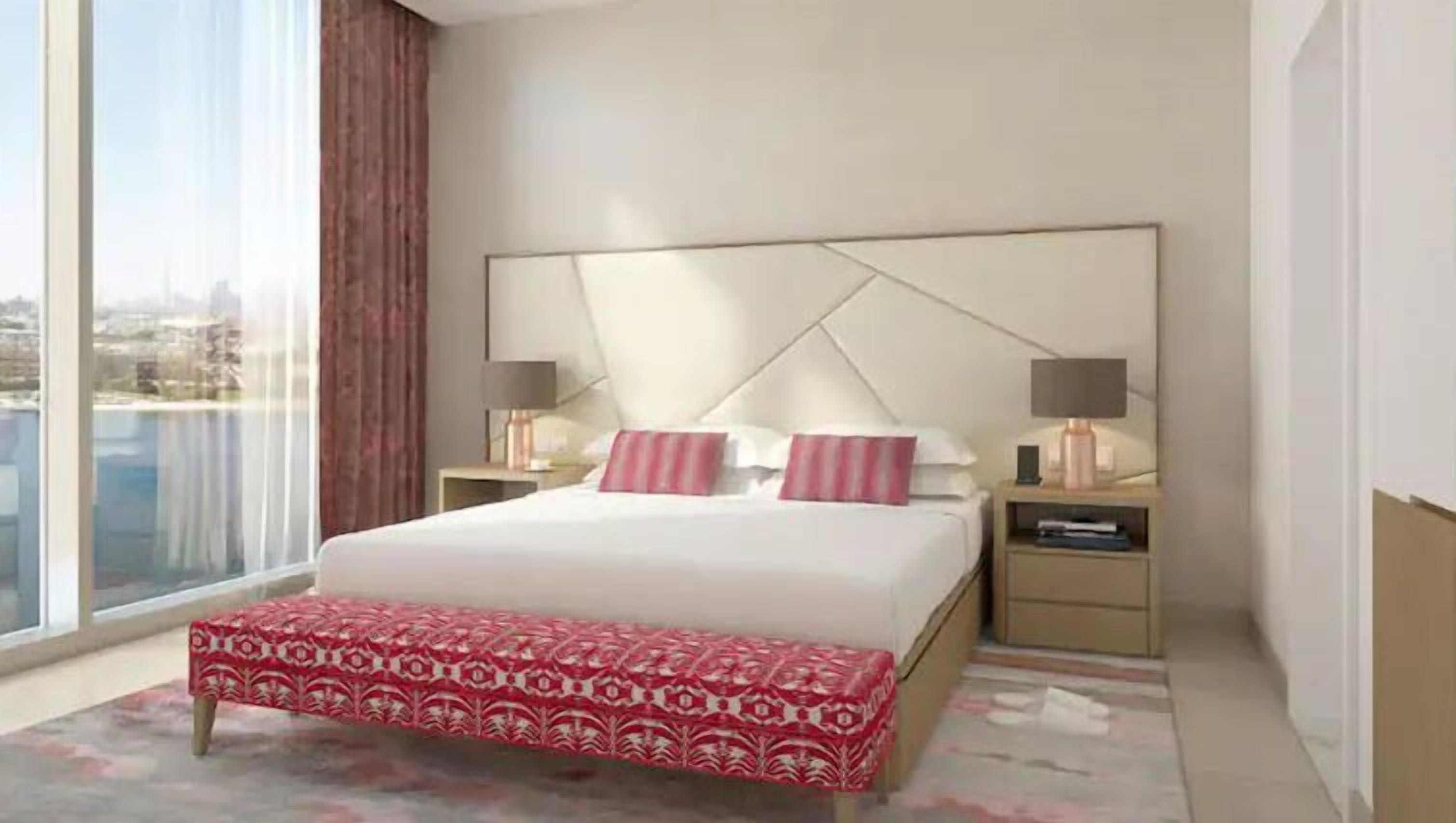 Hilton Dubai Creek Residences