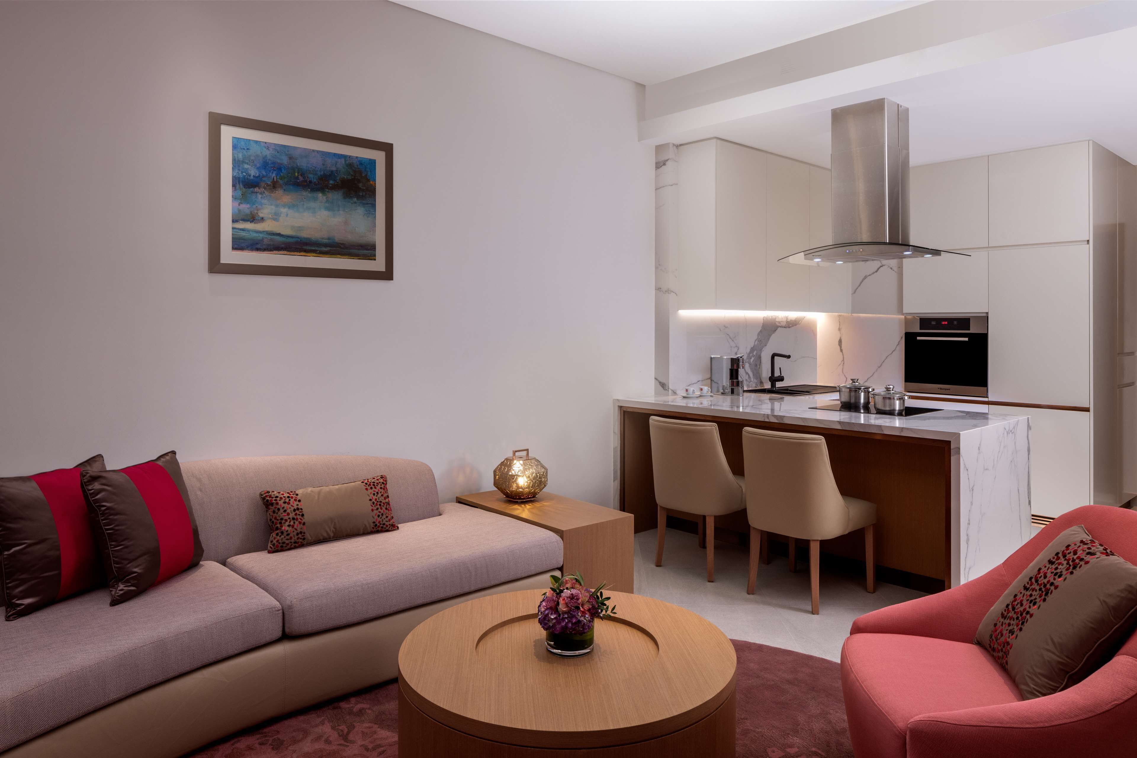 Hilton Dubai Creek Residences