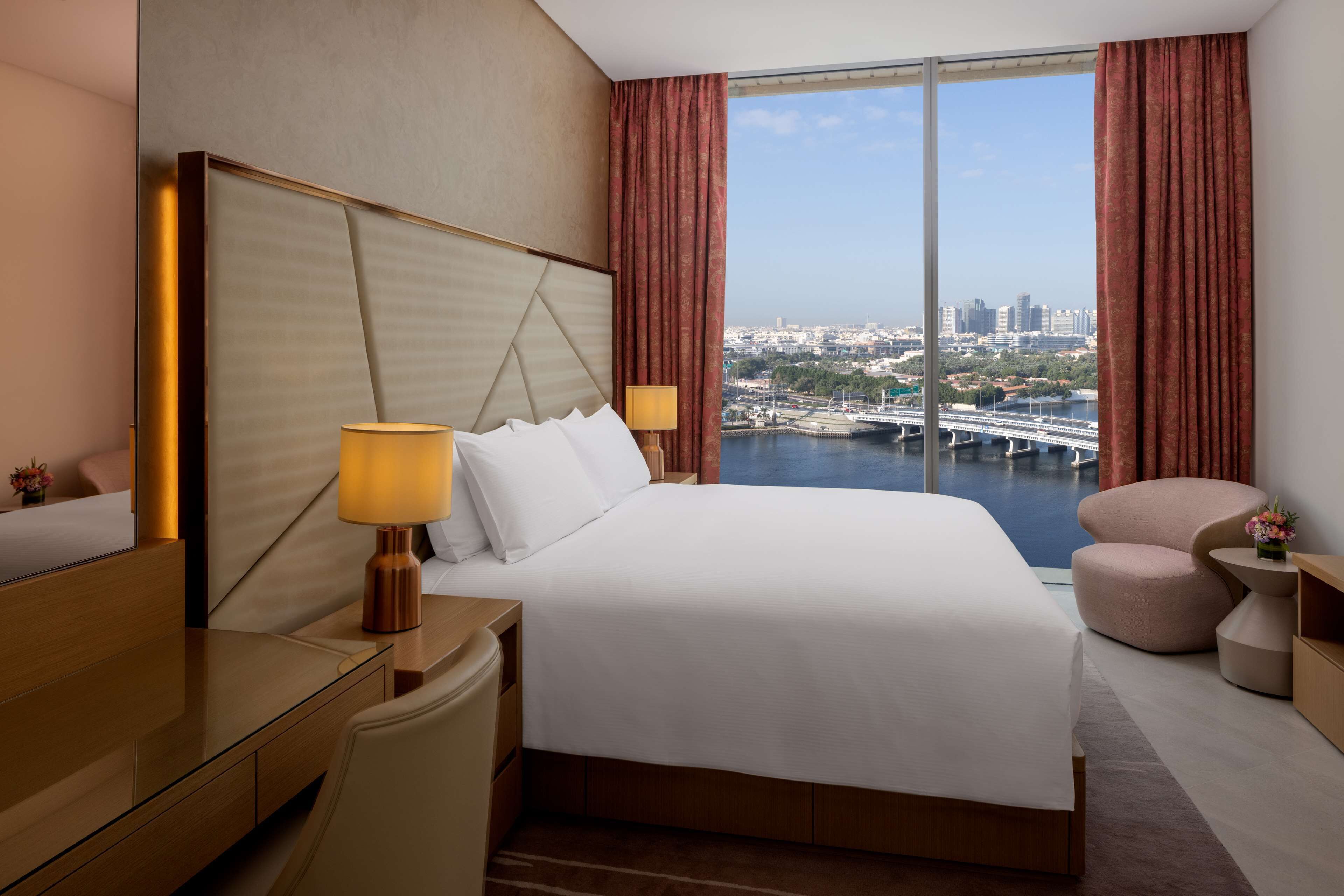 Hilton Dubai Creek Residences