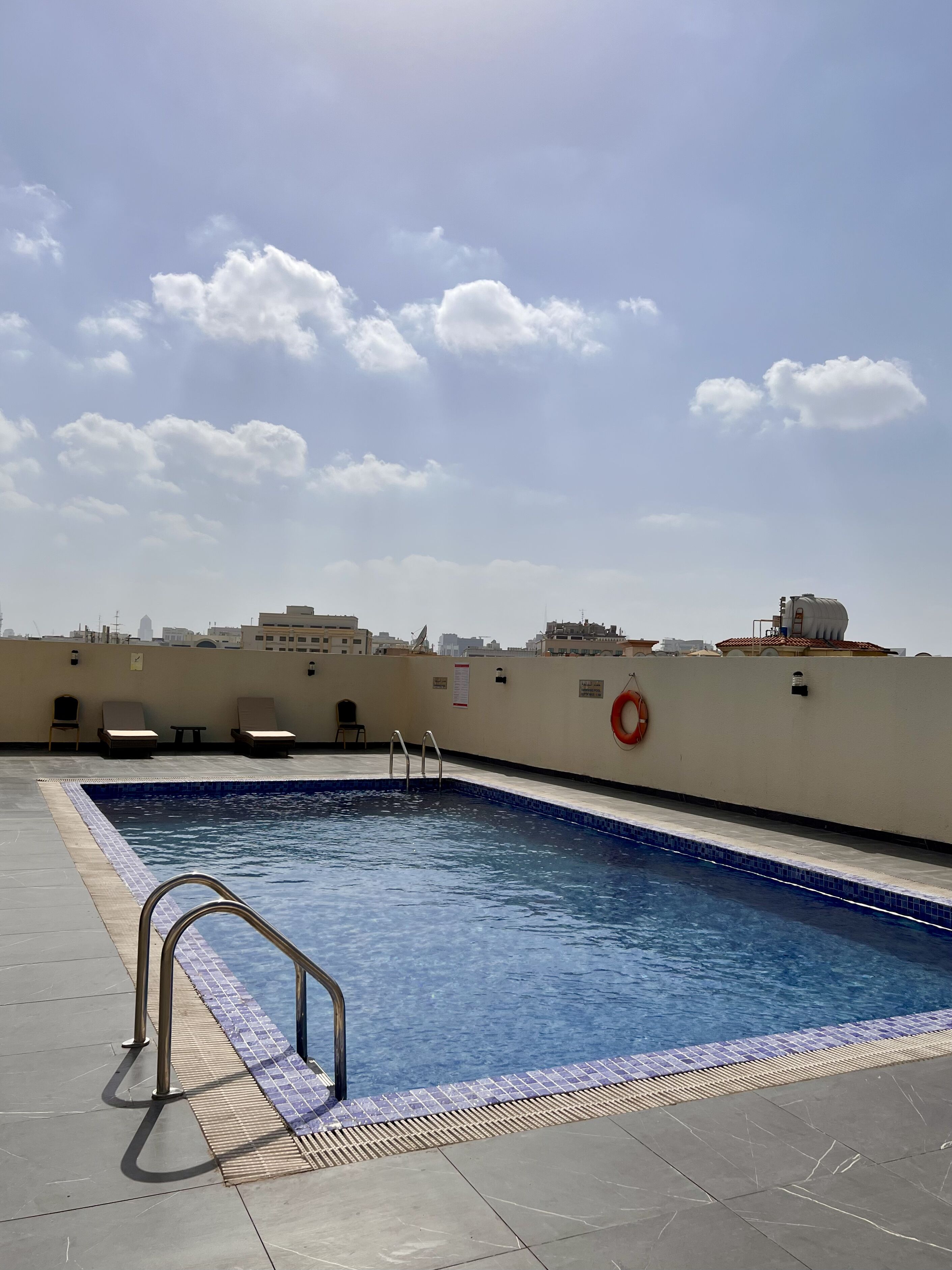Raha Grand Hotel