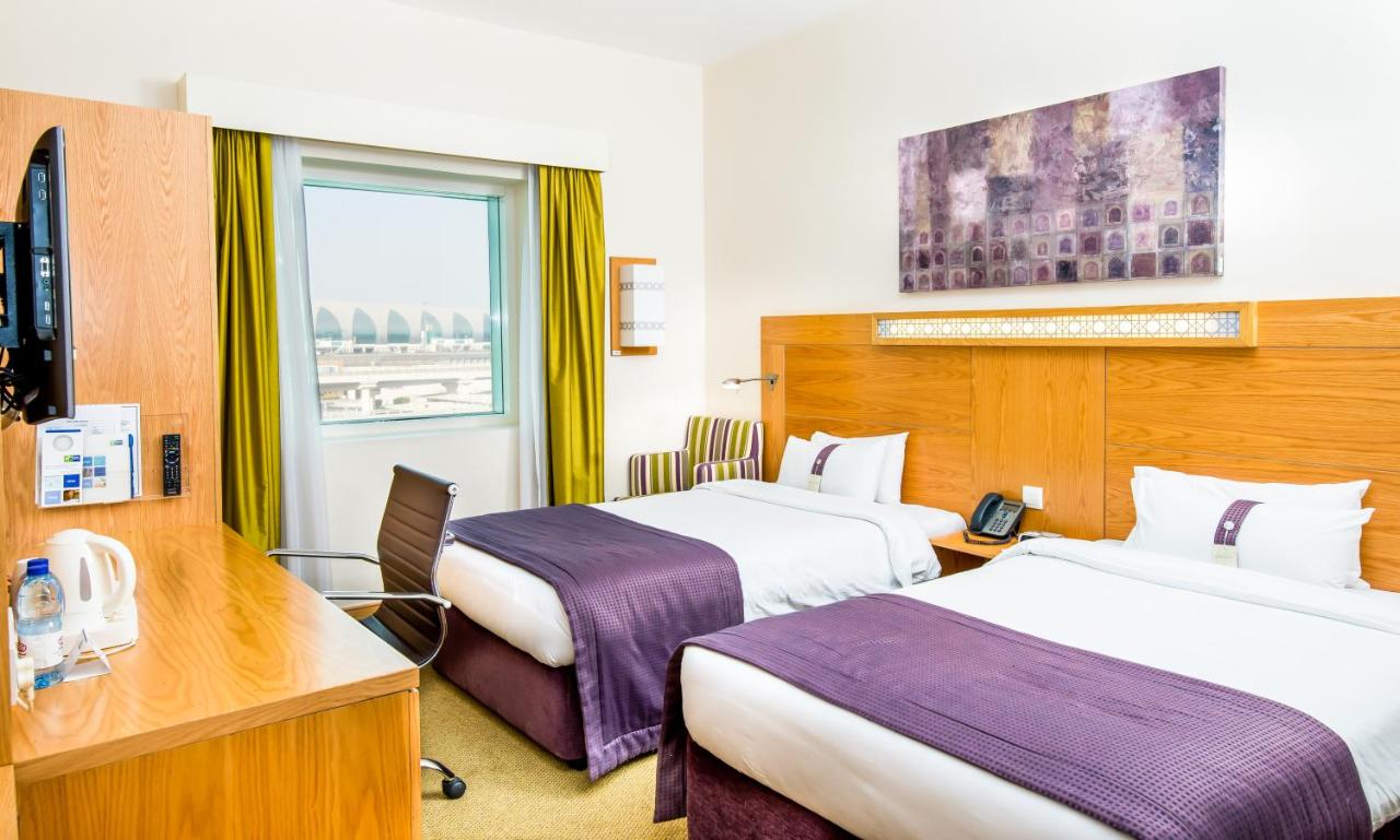 Holiday Inn Express Dubai Airport
