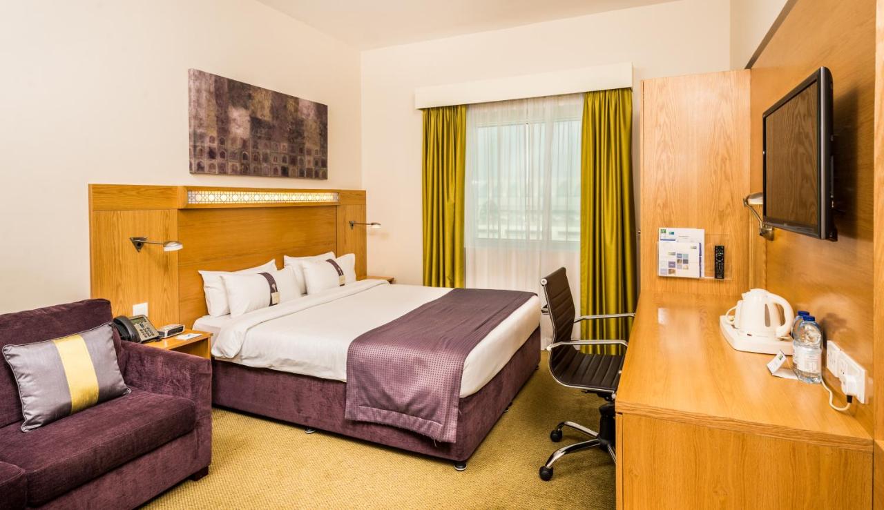 Holiday Inn Express Dubai Airport