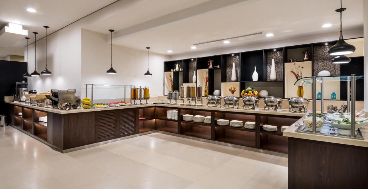 Holiday Inn Express Dubai - Jumeirah