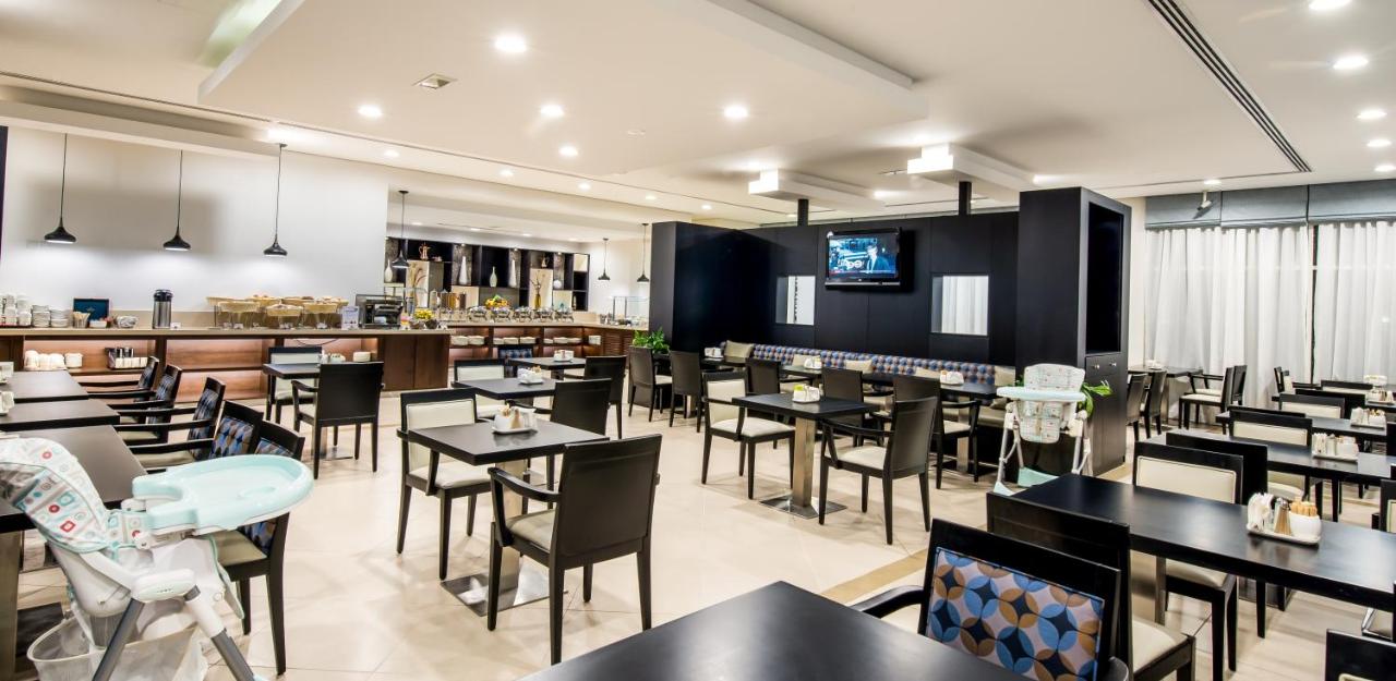Holiday Inn Express Dubai - Jumeirah