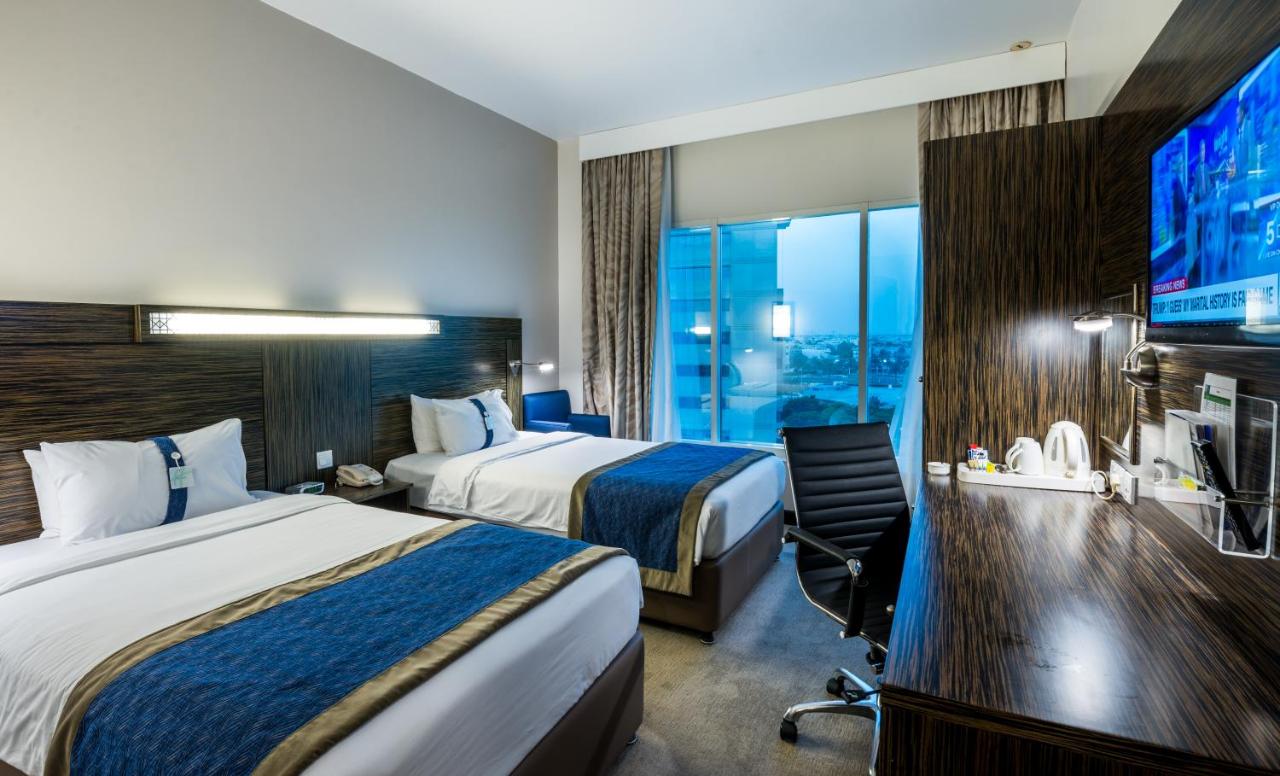 Holiday Inn Express Dubai - Jumeirah