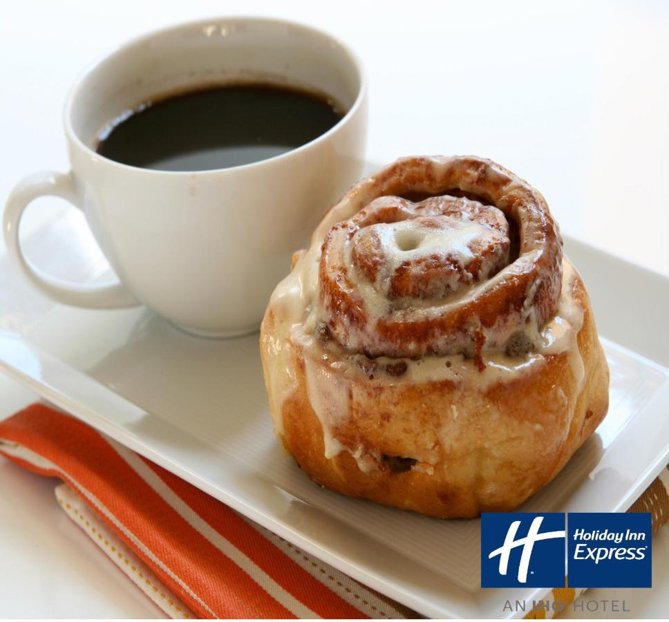 Holiday Inn Express Dubai - Jumeirah