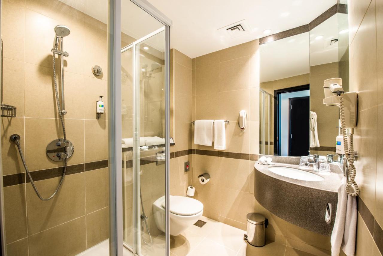 Holiday Inn Express Dubai - Jumeirah