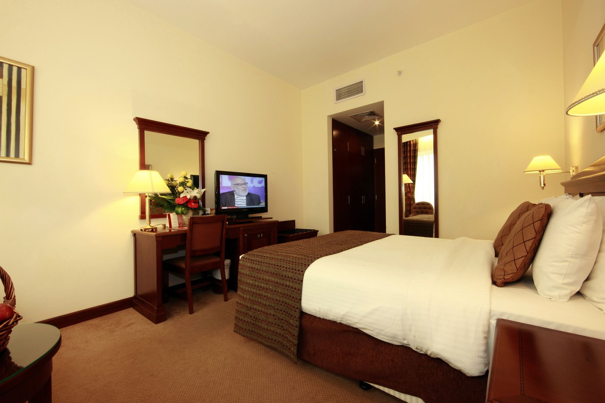 Howard Johnson by Wyndham Bur Dubai