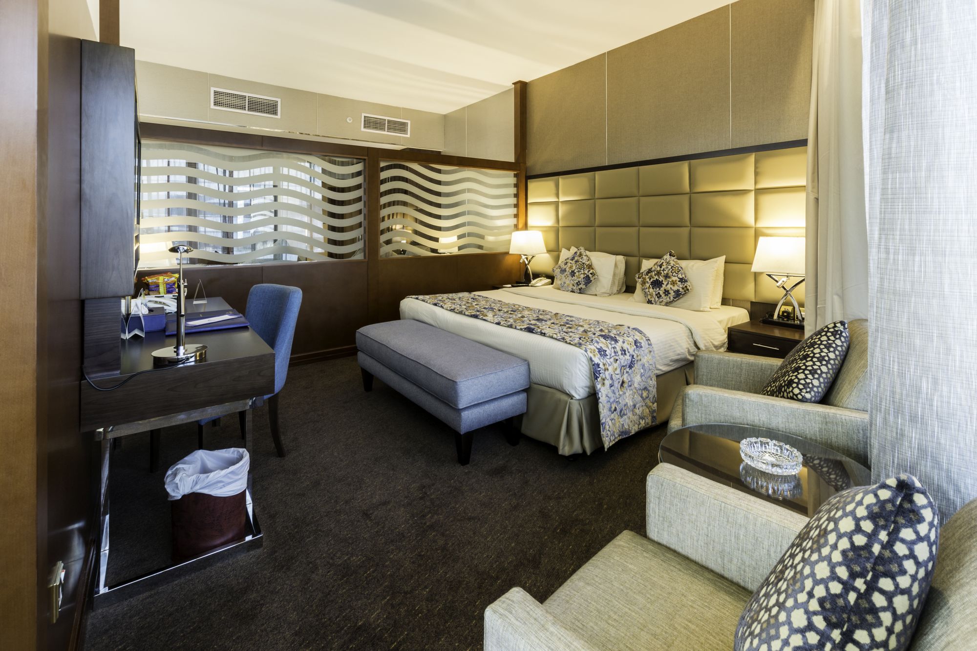 Howard Johnson by Wyndham Bur Dubai
