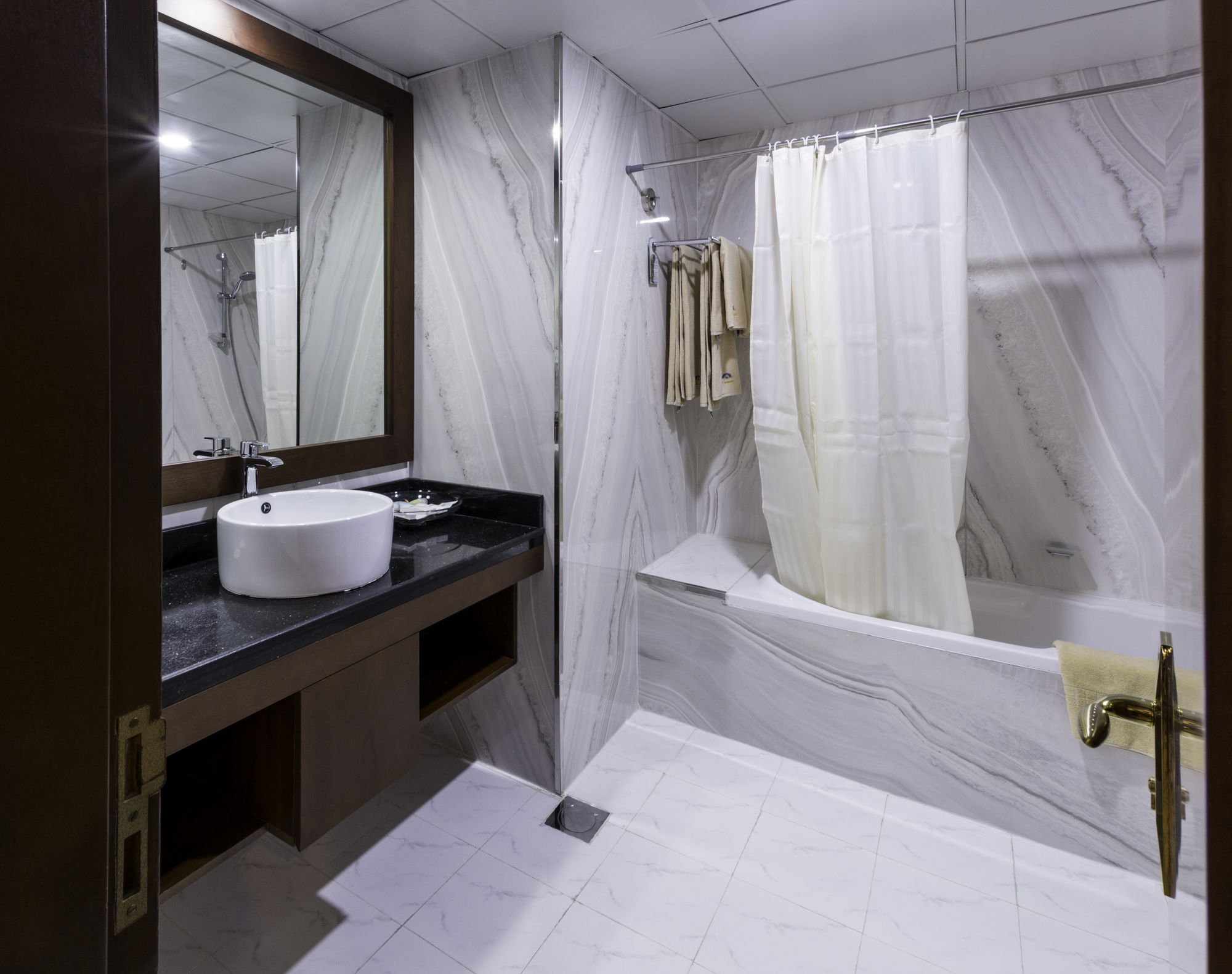 Howard Johnson by Wyndham Bur Dubai